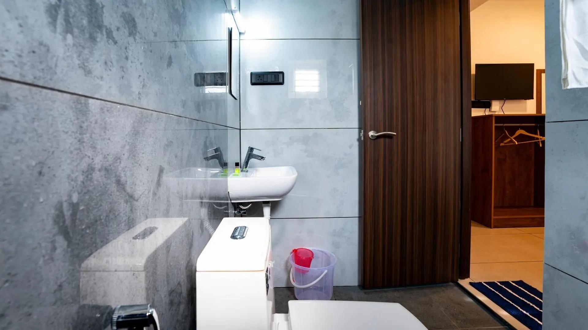 Kochi Sapphire Business Suites